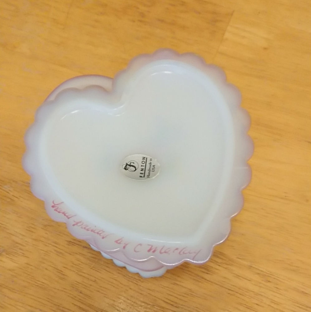 Fenton Hand Painted Heart   Trinket Art Glass - Picture 7 of 13